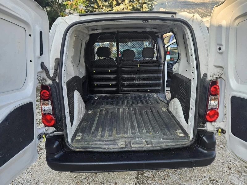 Citroen Berlingo 1.6HDI , снимка 10 - Автомобили и джипове - 47324377