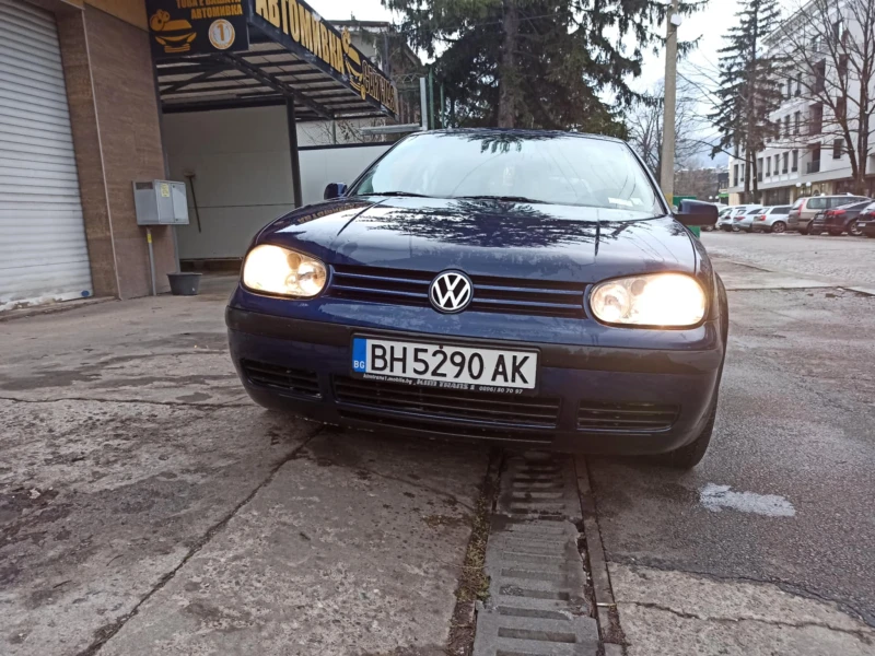 VW Golf, снимка 3 - Автомобили и джипове - 48445614