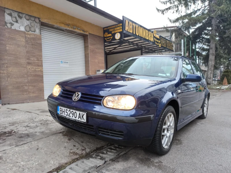 VW Golf, снимка 1 - Автомобили и джипове - 48445614