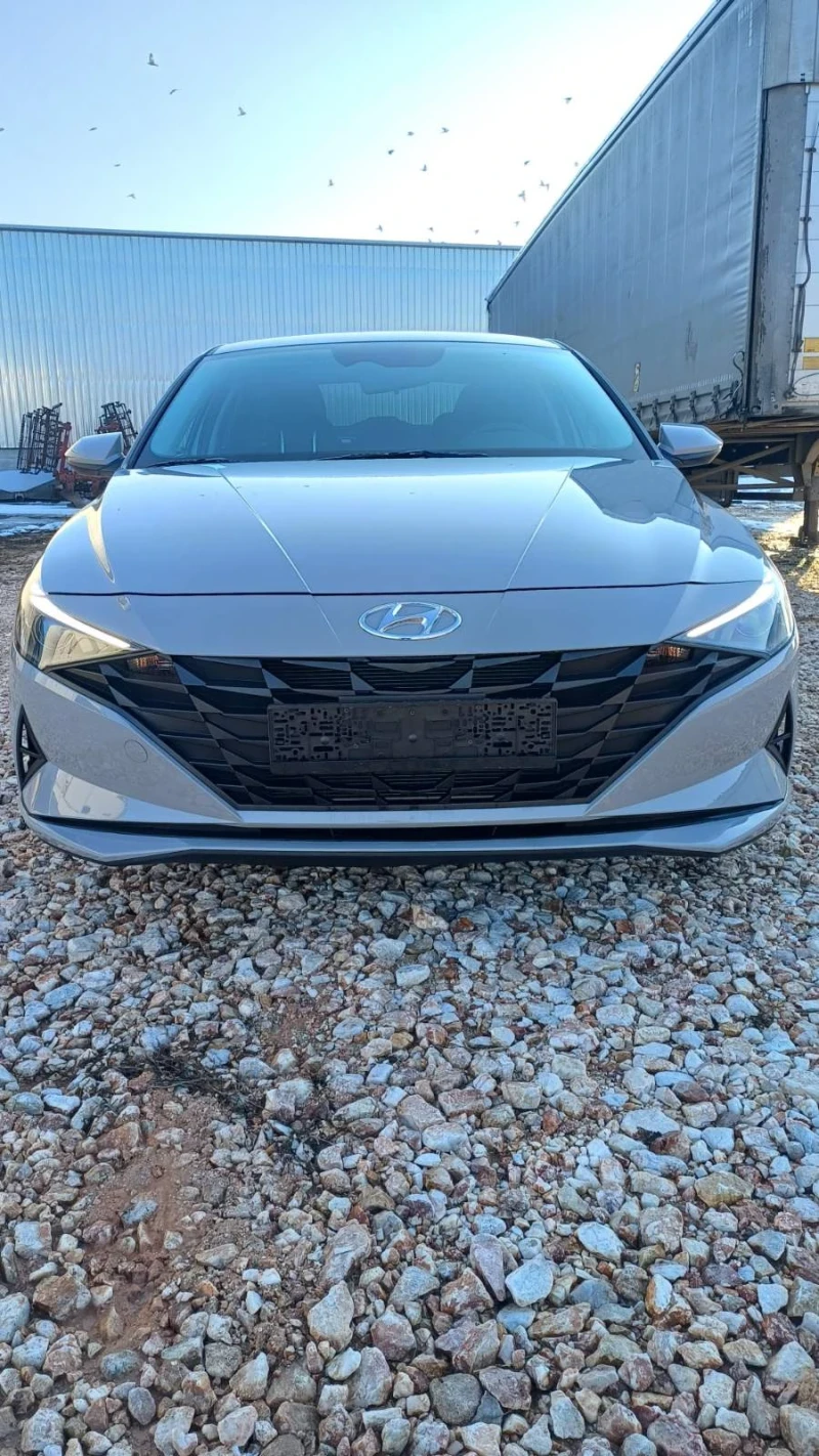 Hyundai Elantra, снимка 3 - Автомобили и джипове - 48721716