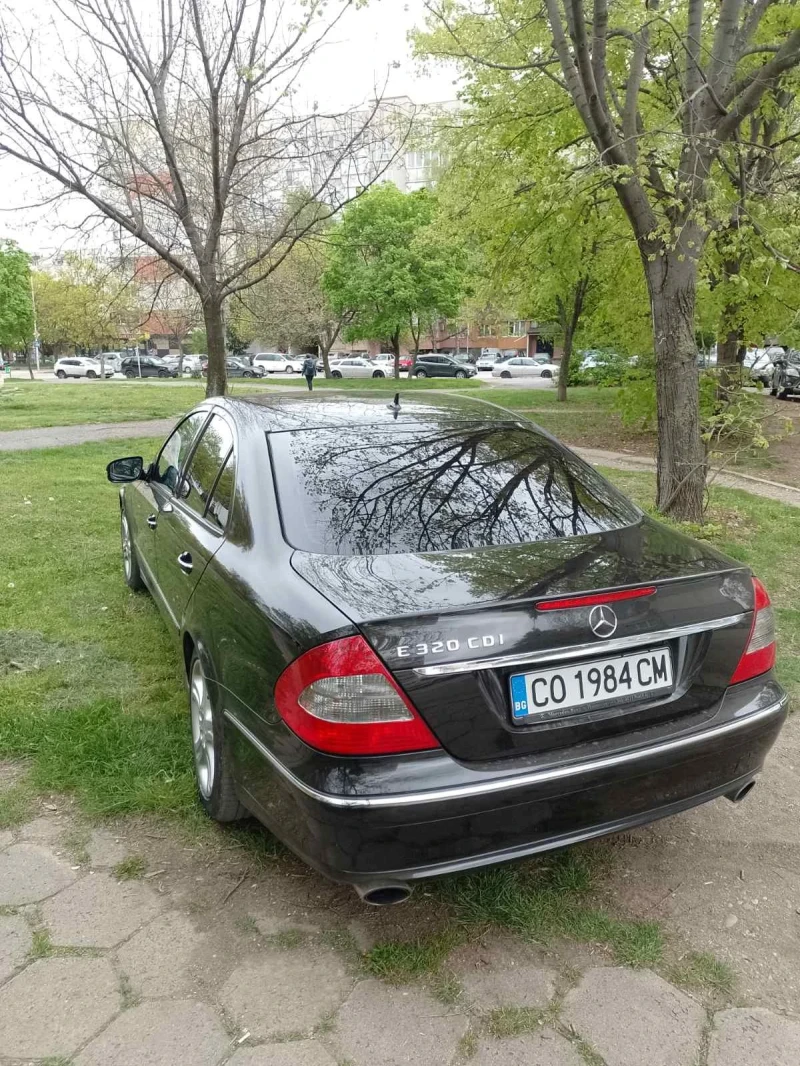 Mercedes-Benz E 320 Feclift , снимка 3 - Автомобили и джипове - 49186459