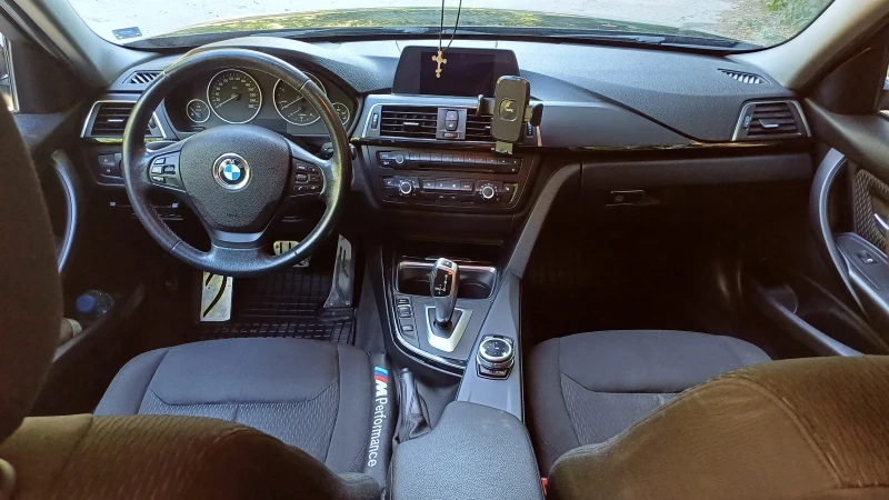 BMW 320, снимка 12 - Автомобили и джипове - 52320608