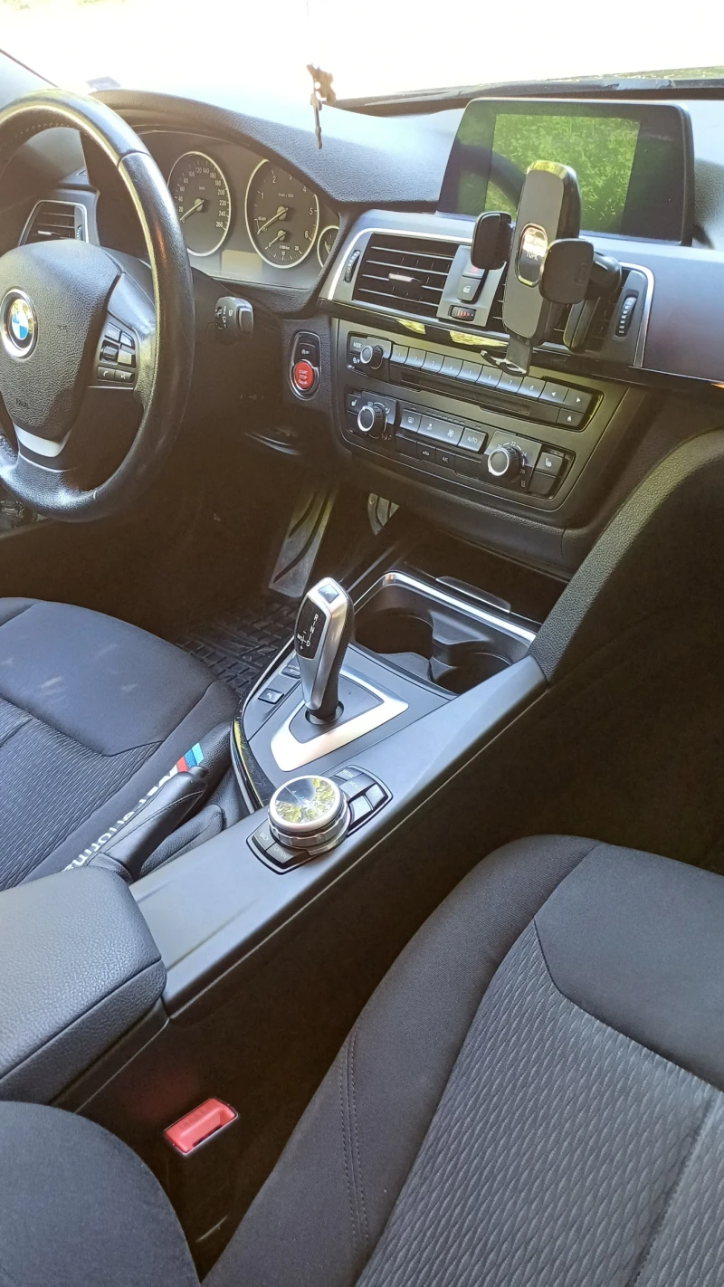 BMW 320, снимка 7 - Автомобили и джипове - 52320608