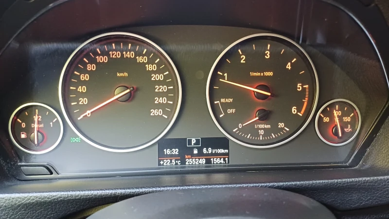 BMW 320, снимка 15 - Автомобили и джипове - 52320608