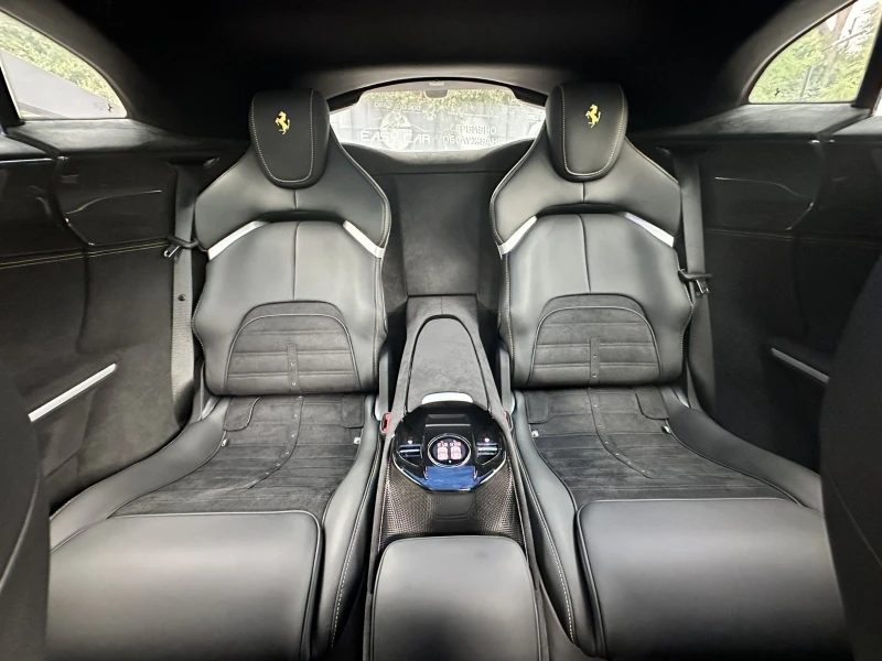 Ferrari Purosangue NEW/PANO/CAMERA/CARBON FULL, снимка 17 - Автомобили и джипове - 51178086