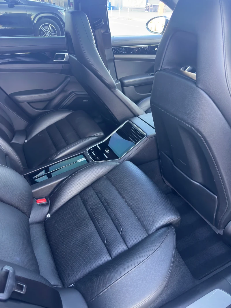 Porsche Panamera, снимка 10 - Автомобили и джипове - 52468352