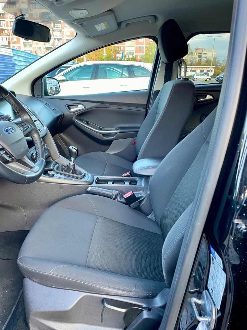 Ford Focus 1, 5 TDCI / 95к.с. * NAVI * TEMPOMAT * ОБСЛУЖЕН * , снимка 10 - Автомобили и джипове - 52380613