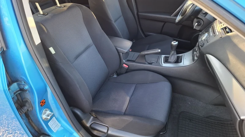 Mazda 3 1.6HDI 116PS, снимка 12 - Автомобили и джипове - 52424879