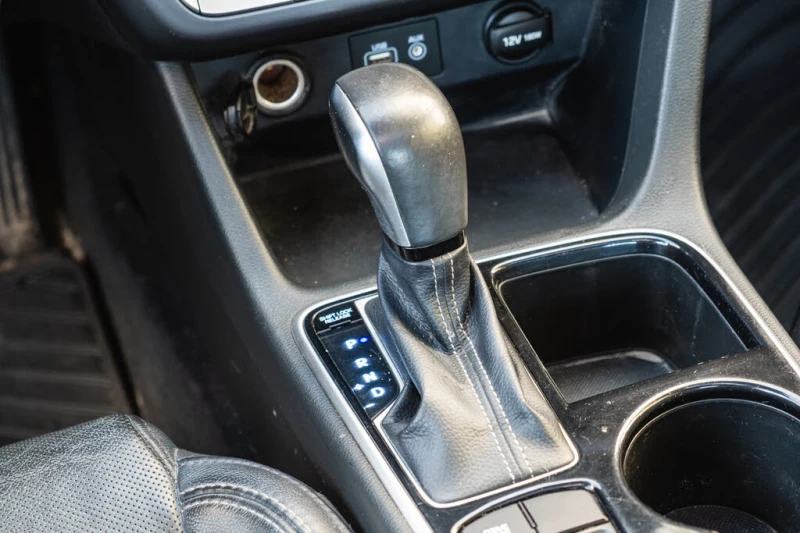 Hyundai Sonata АвтоКредит* (ЦЕНА ДО БГ), снимка 12 - Автомобили и джипове - 52587275