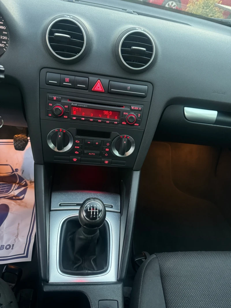 Audi A3 2.0benzin ОБСЛУЖЕНА, снимка 9 - Автомобили и джипове - 52738717