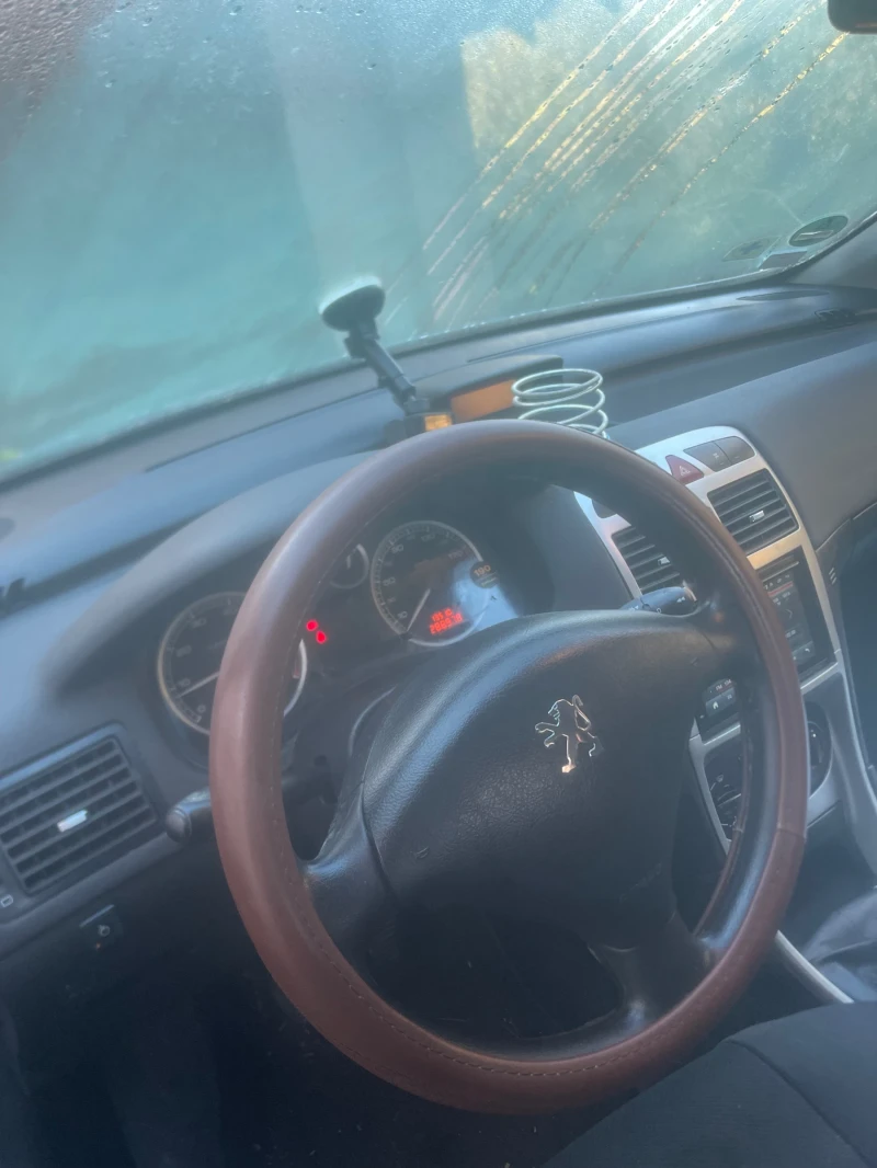 Peugeot 307 Gaz Benzin, снимка 4 - Автомобили и джипове - 52749285