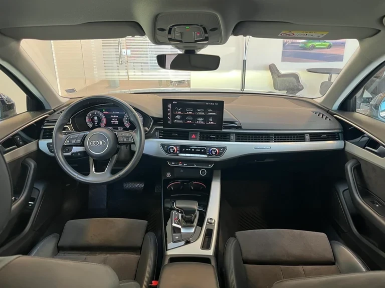 Audi A4, снимка 7 - Автомобили и джипове - 54775450