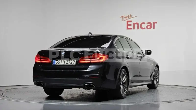 BMW 530 M SPORT/ФИКСИРАНА ЦЕНА ДО БЪЛГАРИЯ, снимка 2 - Автомобили и джипове - 54997432