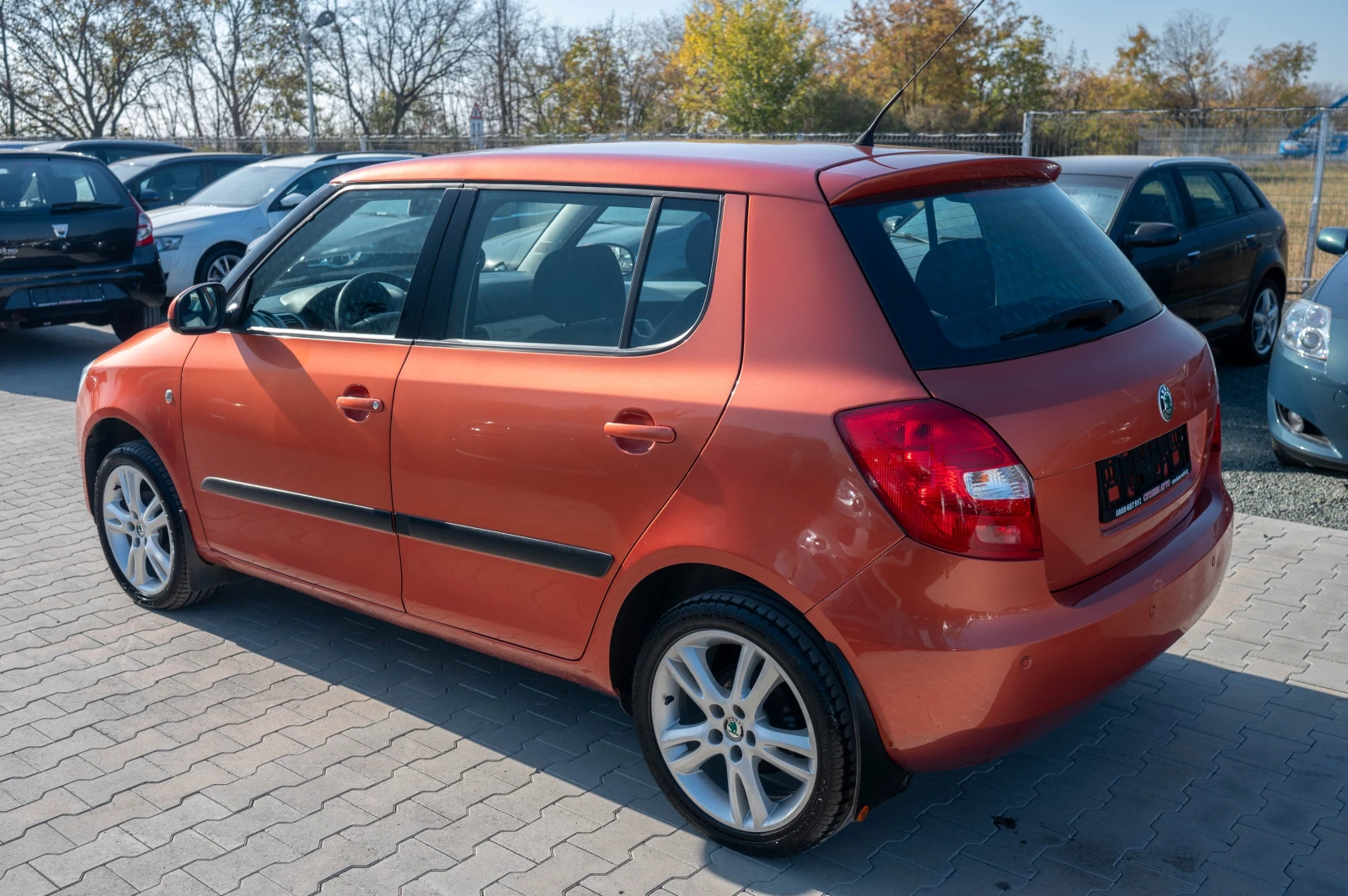 Skoda Fabia 1.6i* Автоматик*  - изображение 6