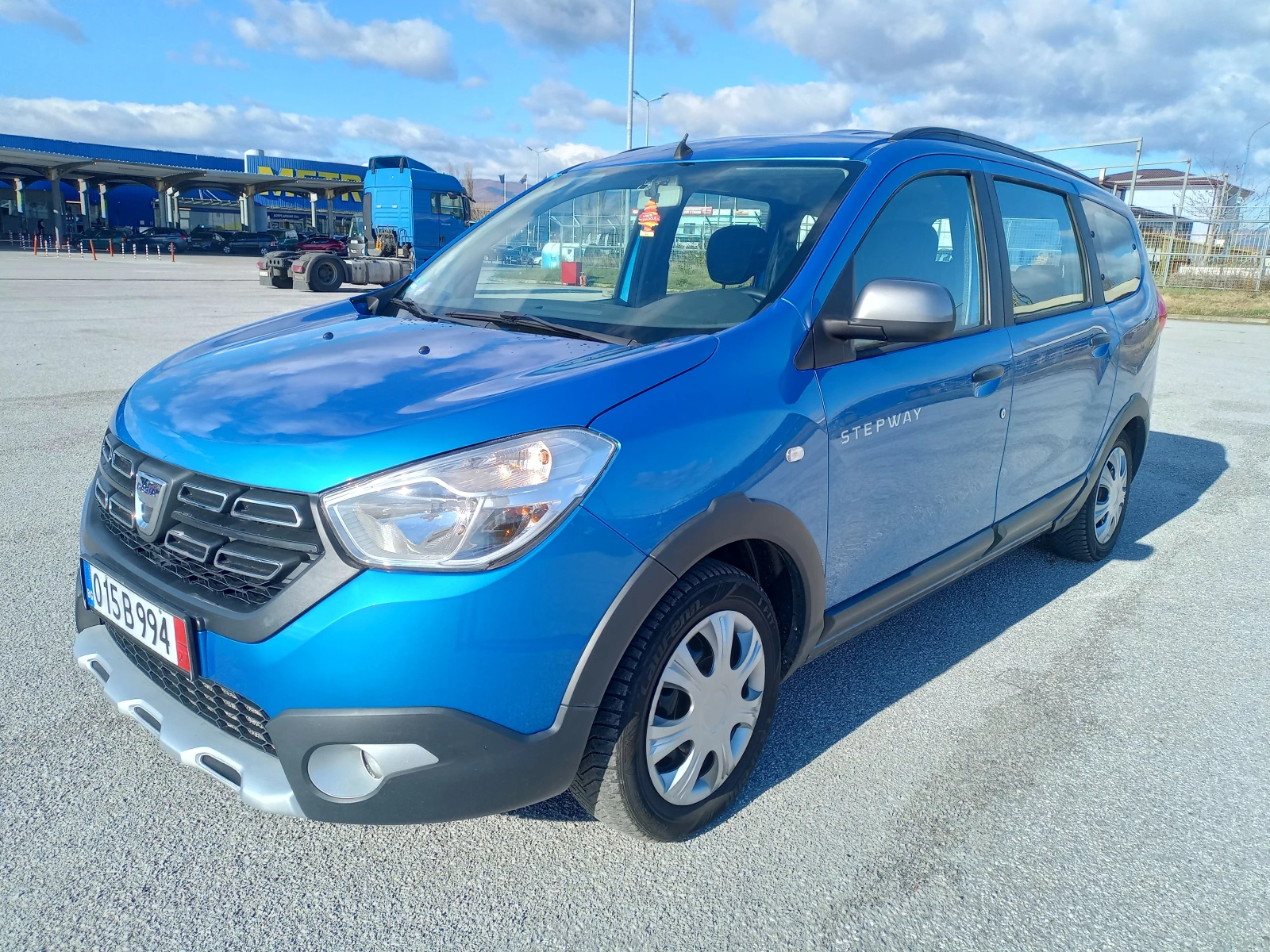 Dacia Lodgy 1.6SCe* LPG* 7-МЕСТА* CAMERA* Stepway* NAVI* EURO6 - изображение 4