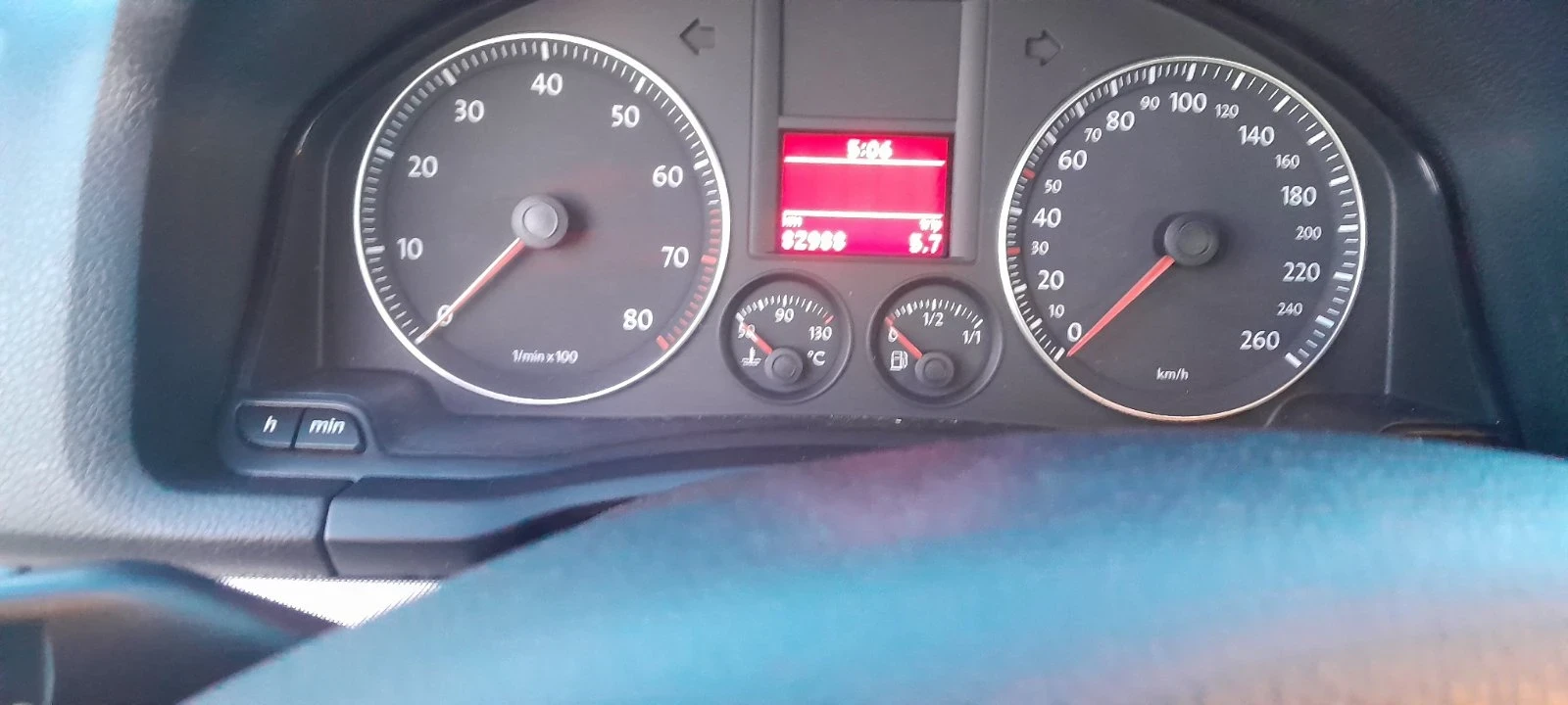 VW Jetta 1.6 и 102k.c - изображение 6