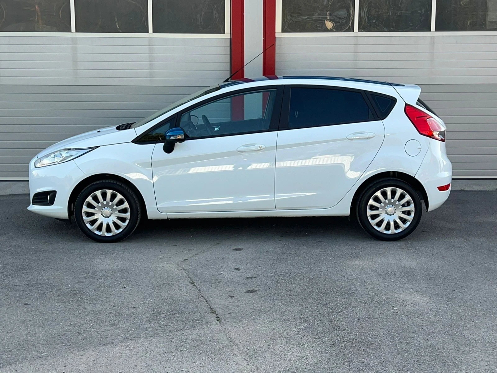 Ford Fiesta 1.25I TREND KLIMATIK EVRO 6B 68000KM ЛИЗИНГ!!! - изображение 6