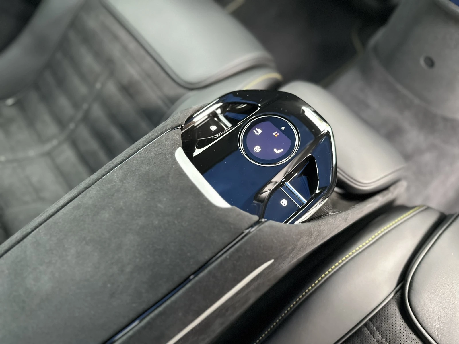 Ferrari Purosangue NEW/PANO/CAMERA/CARBON FULL | Mobile.bg   16