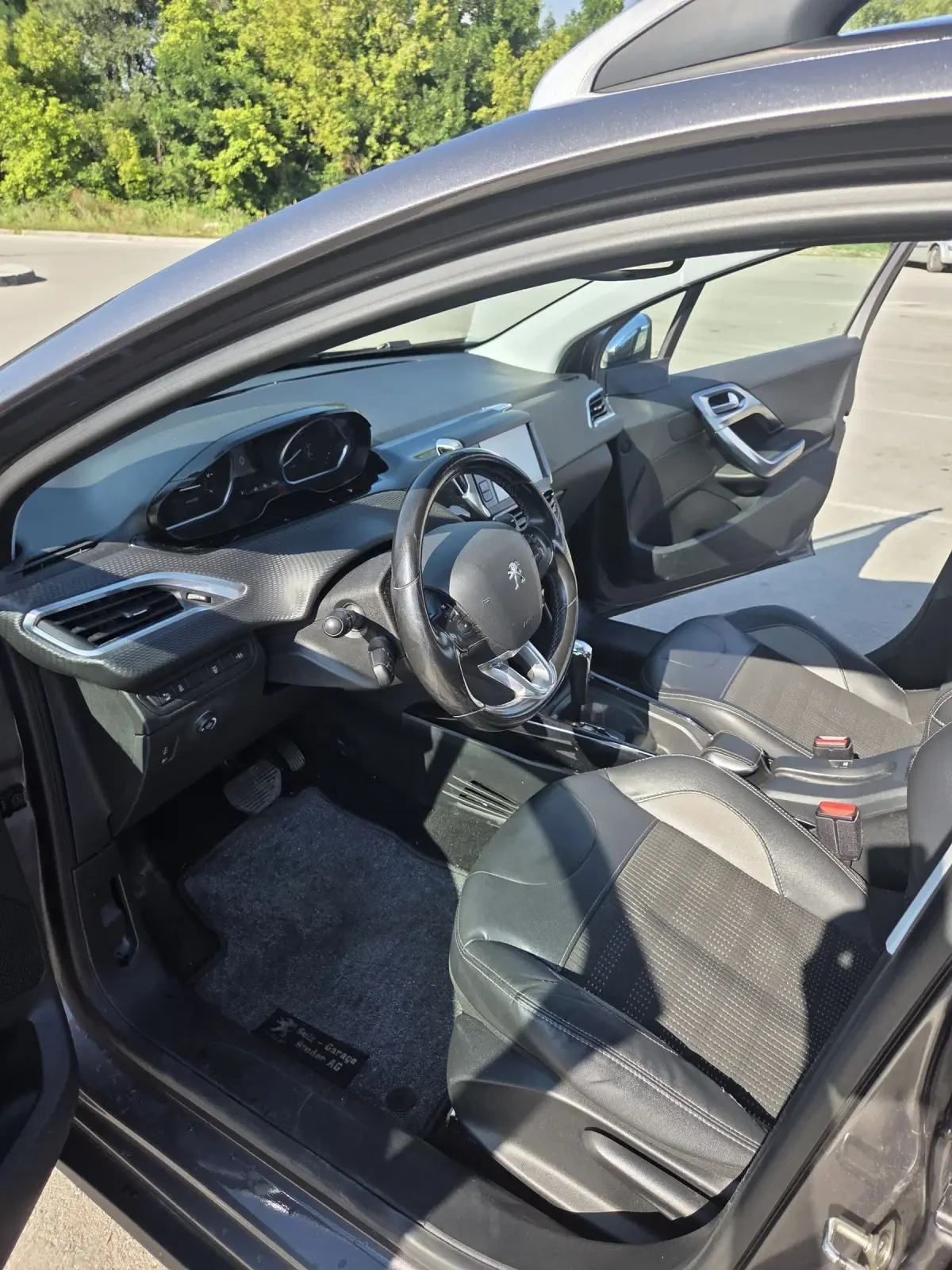 Peugeot 2008 Газ, автомат, всички екстри  - изображение 5