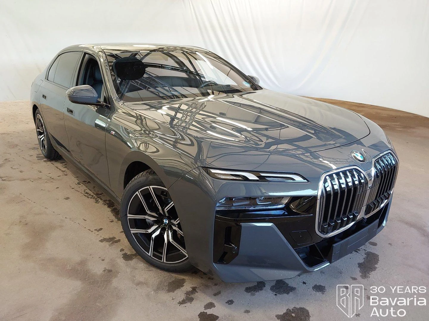 BMW 740 d xDrive Sportautomatic M Sport Paket - изображение 4