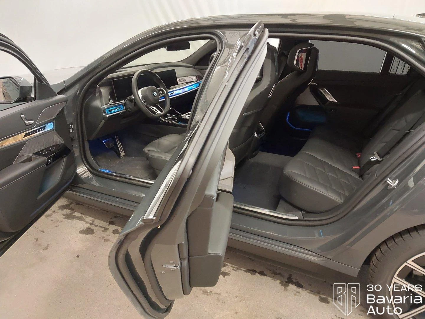 BMW 740 d xDrive Sportautomatic M Sport Paket - изображение 5
