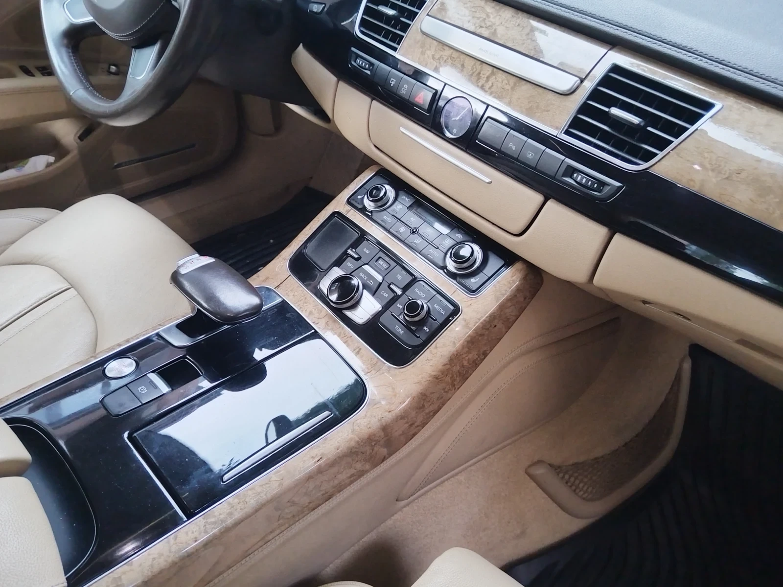 Audi A8 LONG - изображение 10