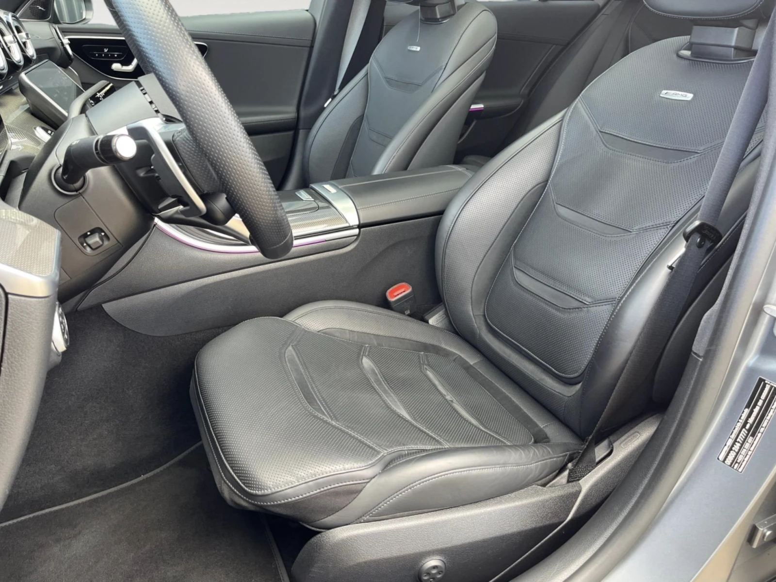 Mercedes-Benz C 43 AMG 4Matic+ Designo/Панорама/3D Burmester/360 - изображение 6