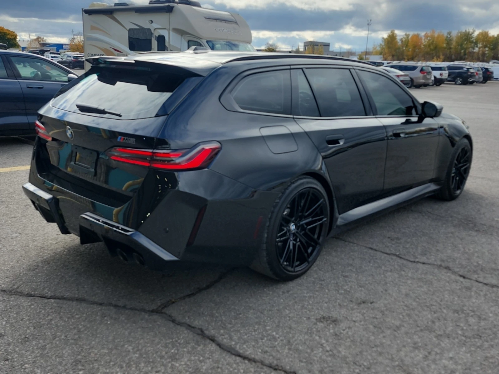 BMW M5 TOURING * * CARFAX * * АВТО КРЕДИТ * *  - изображение 3