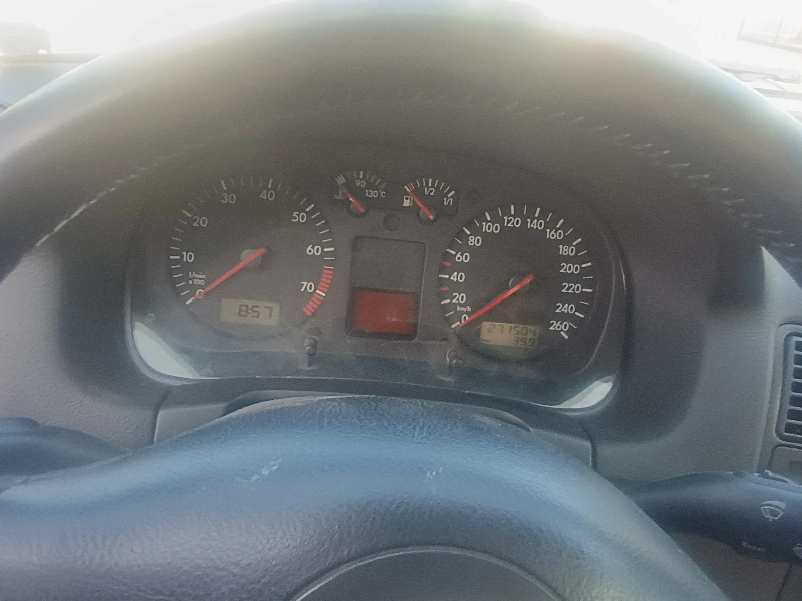 VW Golf 4, снимка 12 - Автомобили и джипове - 53752074