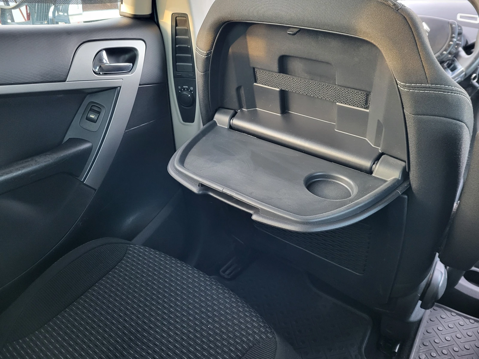 Citroen C4 Picasso 1.6VTi, снимка 11 - Автомобили и джипове - 53839376