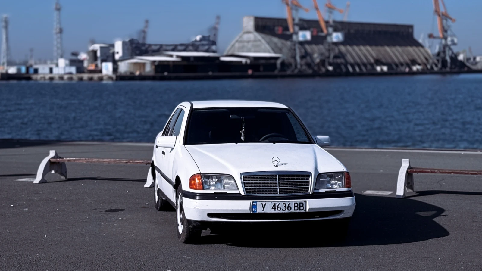 Mercedes-Benz C 180