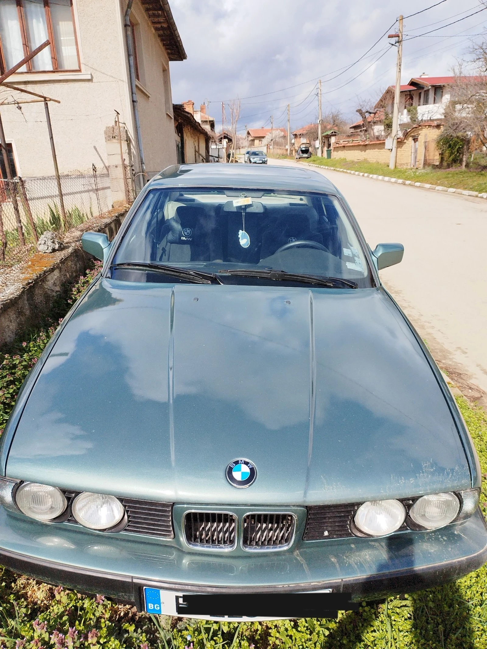 BMW 520 Бензин, снимка 5 - Автомобили и джипове - 54004226