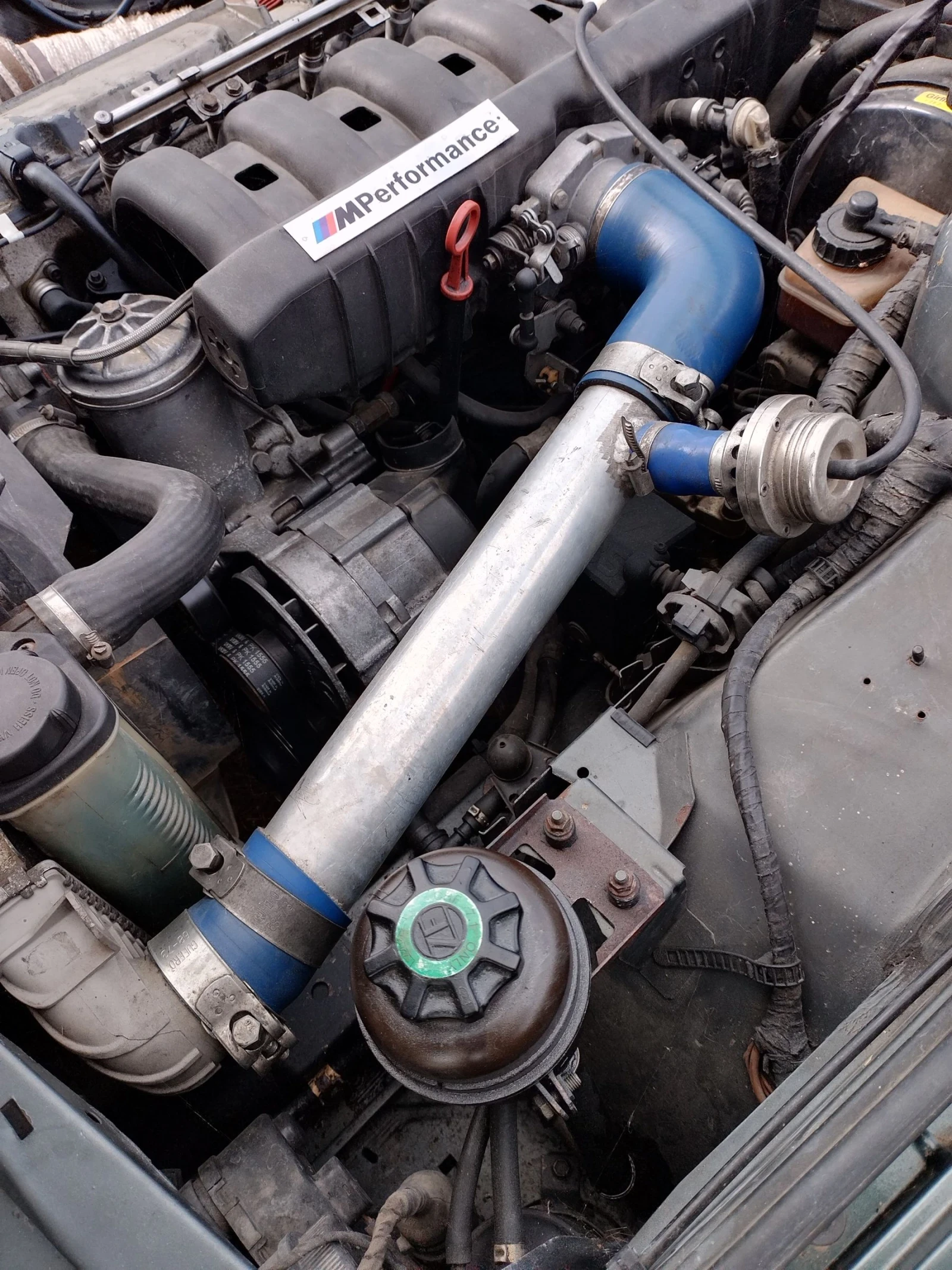 BMW 520 Бензин, снимка 7 - Автомобили и джипове - 54004226