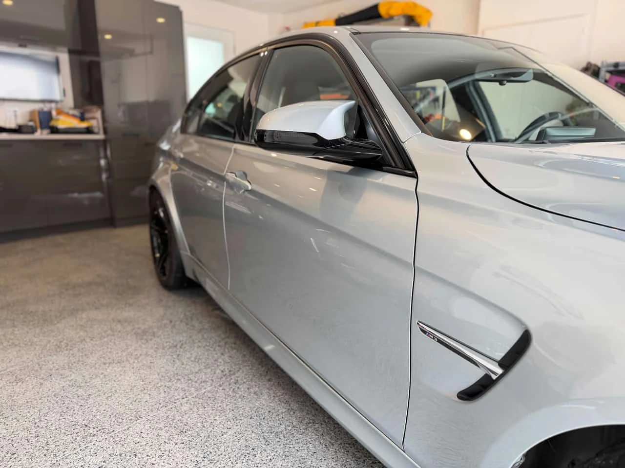 BMW M3 * 4dr Sdn* 2 КЛЮЧА* ПОДГРЕВ* PANO* KEYLESS* , снимка 3 - Автомобили и джипове - 54067061