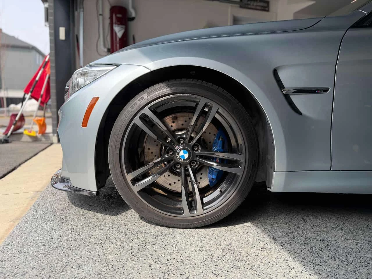 BMW M3 * 4dr Sdn* 2 КЛЮЧА* ПОДГРЕВ* PANO* KEYLESS* , снимка 7 - Автомобили и джипове - 54067061