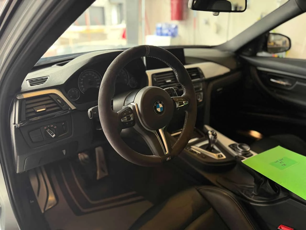 BMW M3 * 4dr Sdn* 2 КЛЮЧА* ПОДГРЕВ* PANO* KEYLESS* , снимка 5 - Автомобили и джипове - 54067061