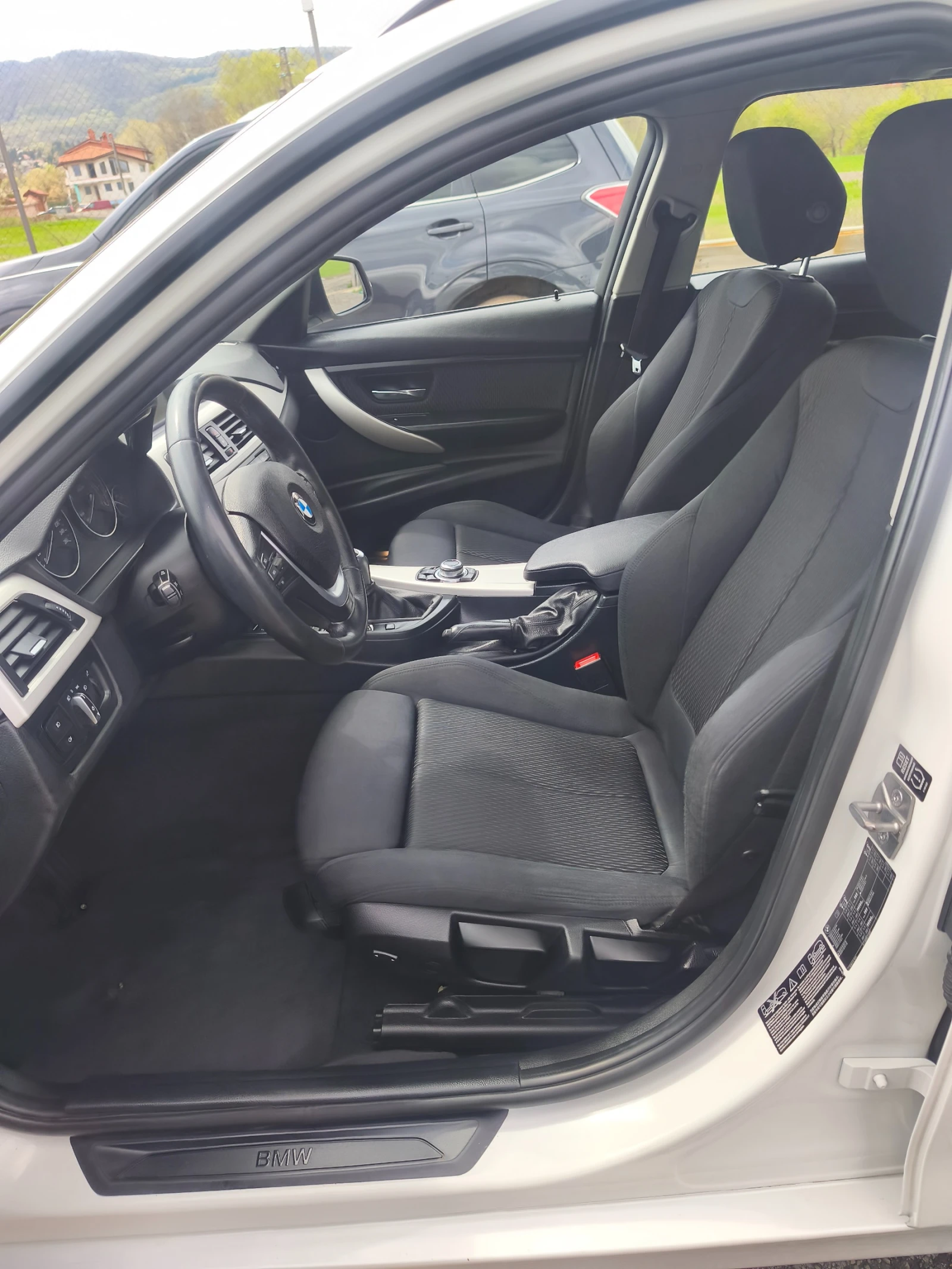 BMW 318 d Xdrive Перла, снимка 8 - Автомобили и джипове - 54278874