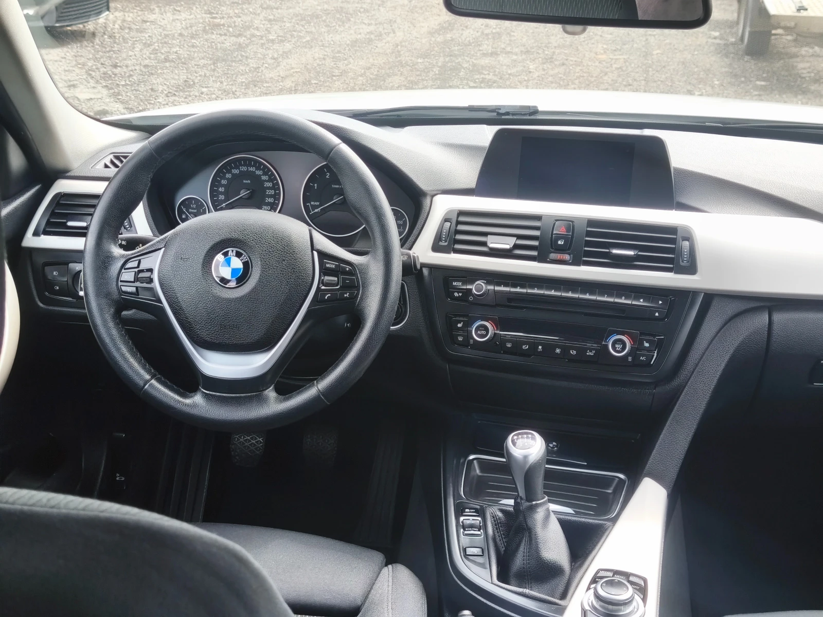 BMW 318 d Xdrive Перла, снимка 9 - Автомобили и джипове - 54278874