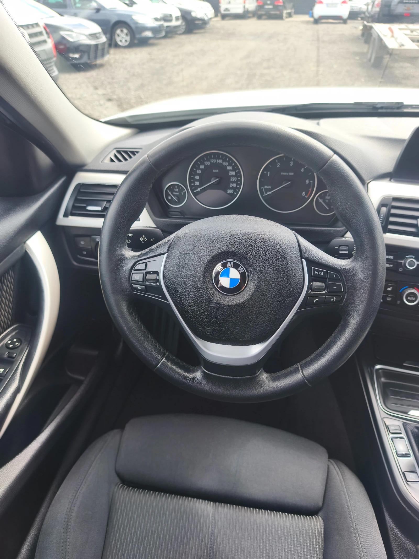 BMW 318 d Xdrive Перла, снимка 11 - Автомобили и джипове - 54278874