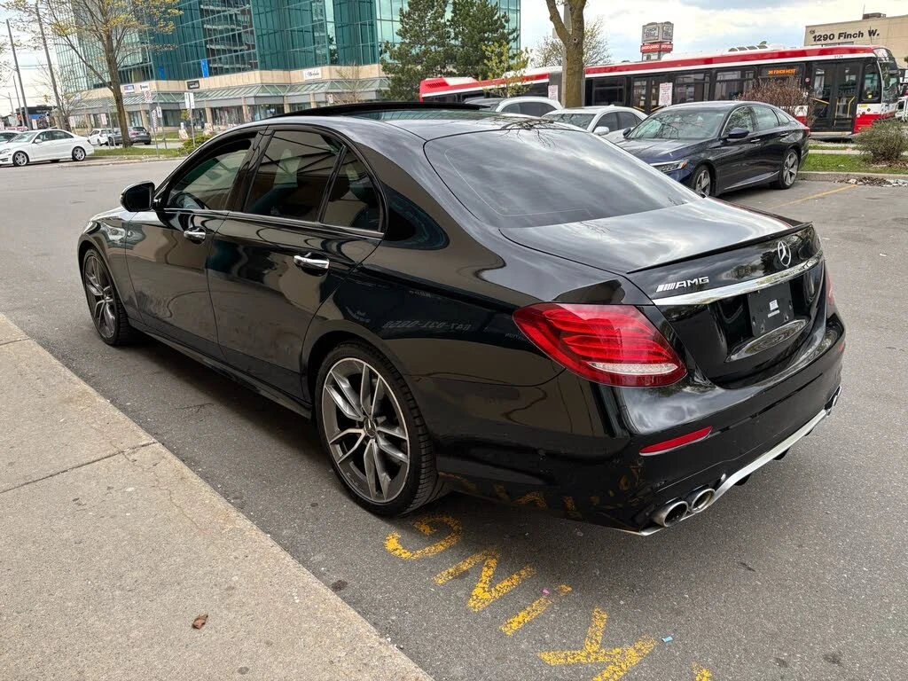 Mercedes-Benz E 53 AMG Sedan 4MATIC+ * АвтоКредит* (Цена до БГ) , снимка 8 - Автомобили и джипове - 54444469