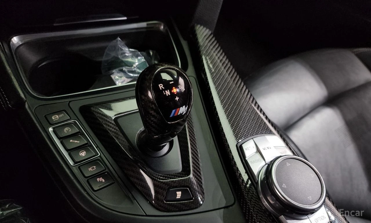 BMW M3 LCI* DCT, снимка 11 - Автомобили и джипове - 54455887