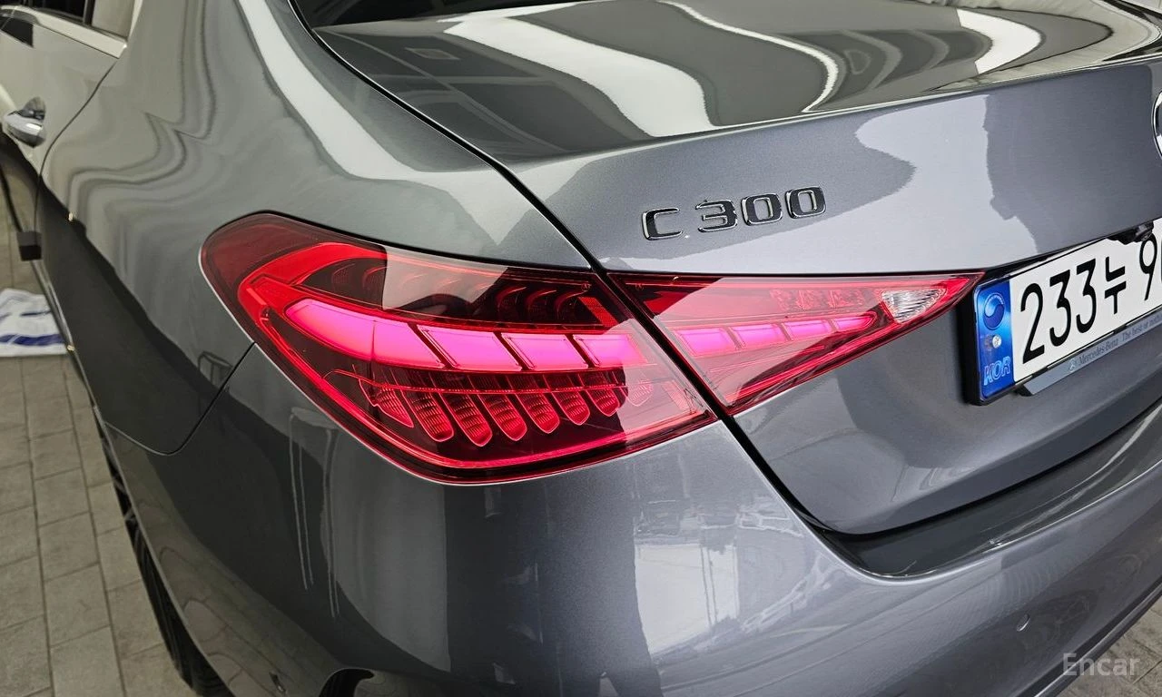 Mercedes-Benz C 300 4MATIC* AMG-LINE* 360CAMERA* DISTRONIC* BURMESTER*, снимка 5 - Автомобили и джипове - 54738852