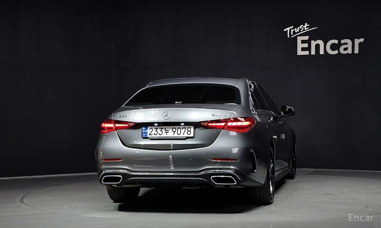 Mercedes-Benz C 300 4MATIC* AMG-LINE* 360CAMERA* DISTRONIC* BURMESTER*, снимка 4 - Автомобили и джипове - 54738852