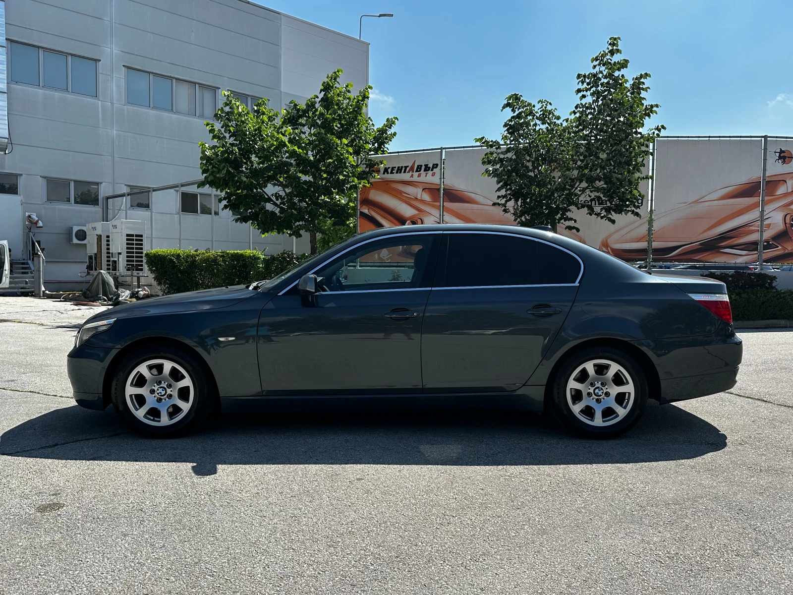BMW 523 2.5i 190 к.с. , снимка 2 - Автомобили и джипове - 54846825