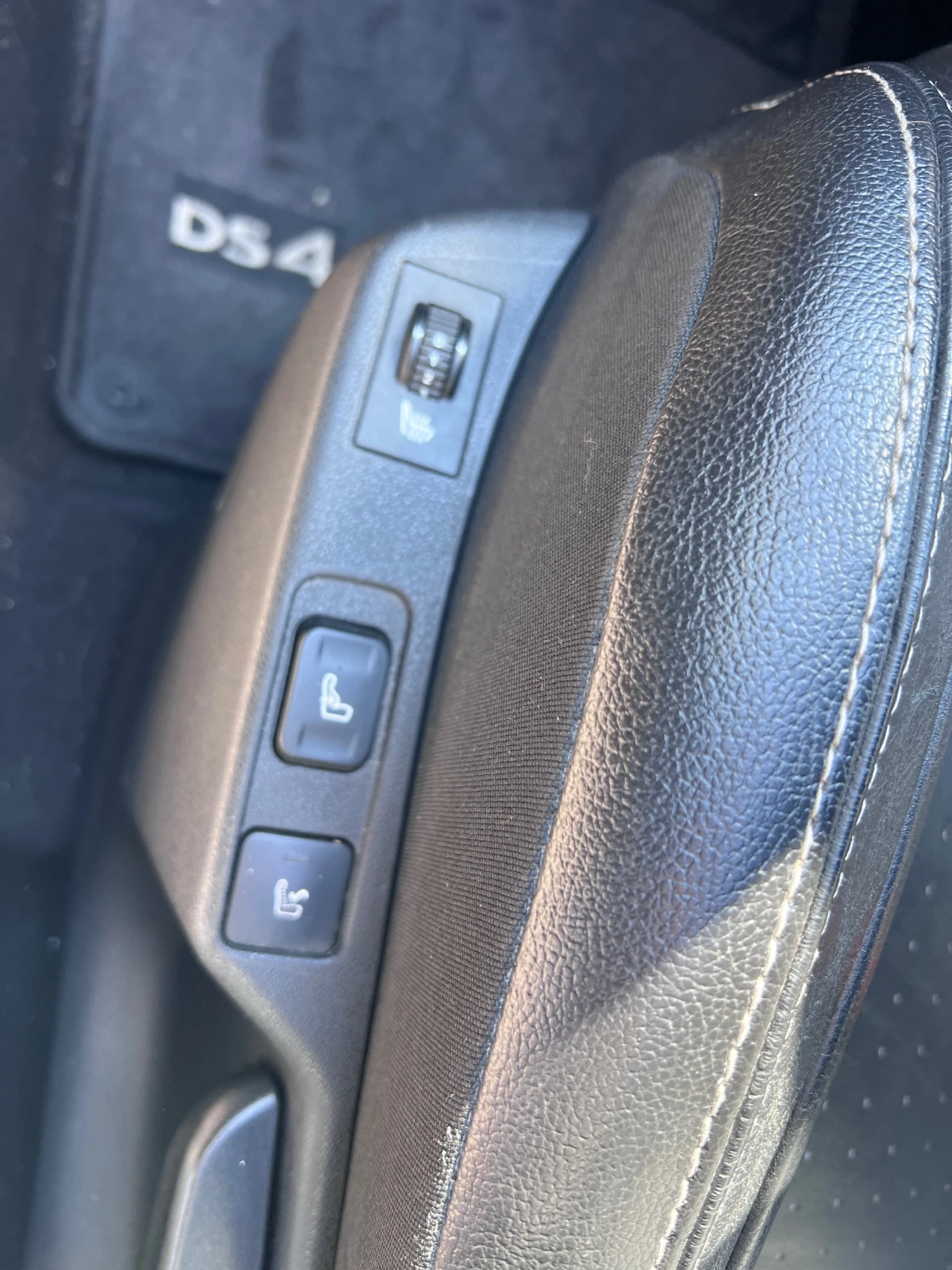 Citroen C4 DS 2.0 HDI , снимка 11 - Автомобили и джипове - 54976901