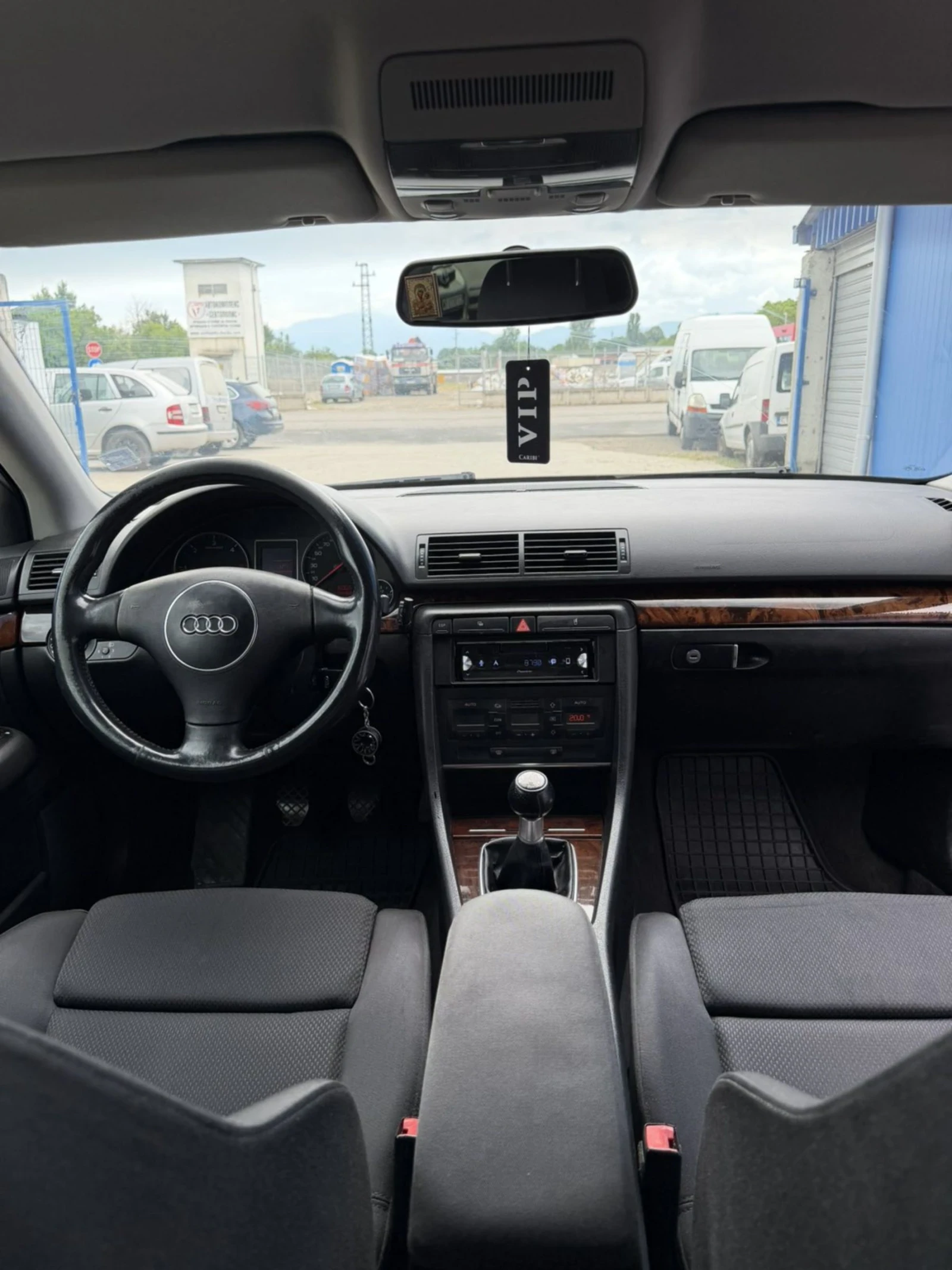 Audi A4 1.9tdi 131k.s top top sastoianie, снимка 15 - Автомобили и джипове - 55031735
