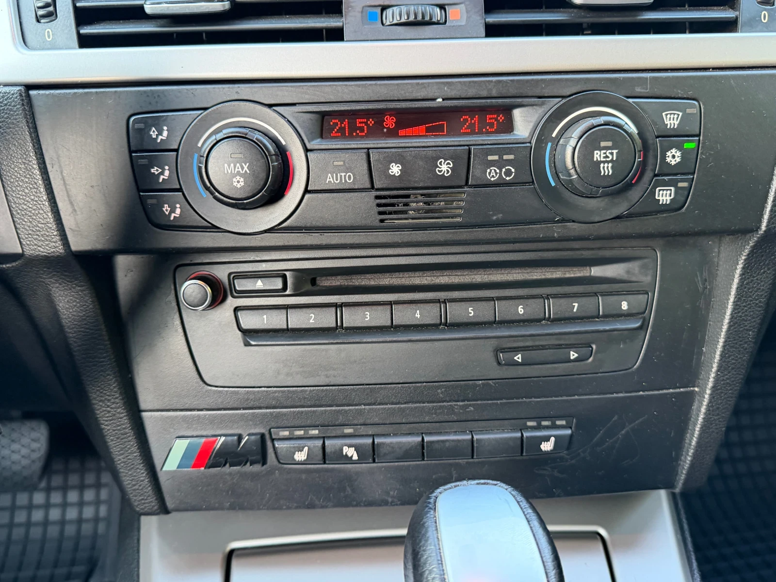 BMW 320, снимка 13 - Автомобили и джипове - 55193943