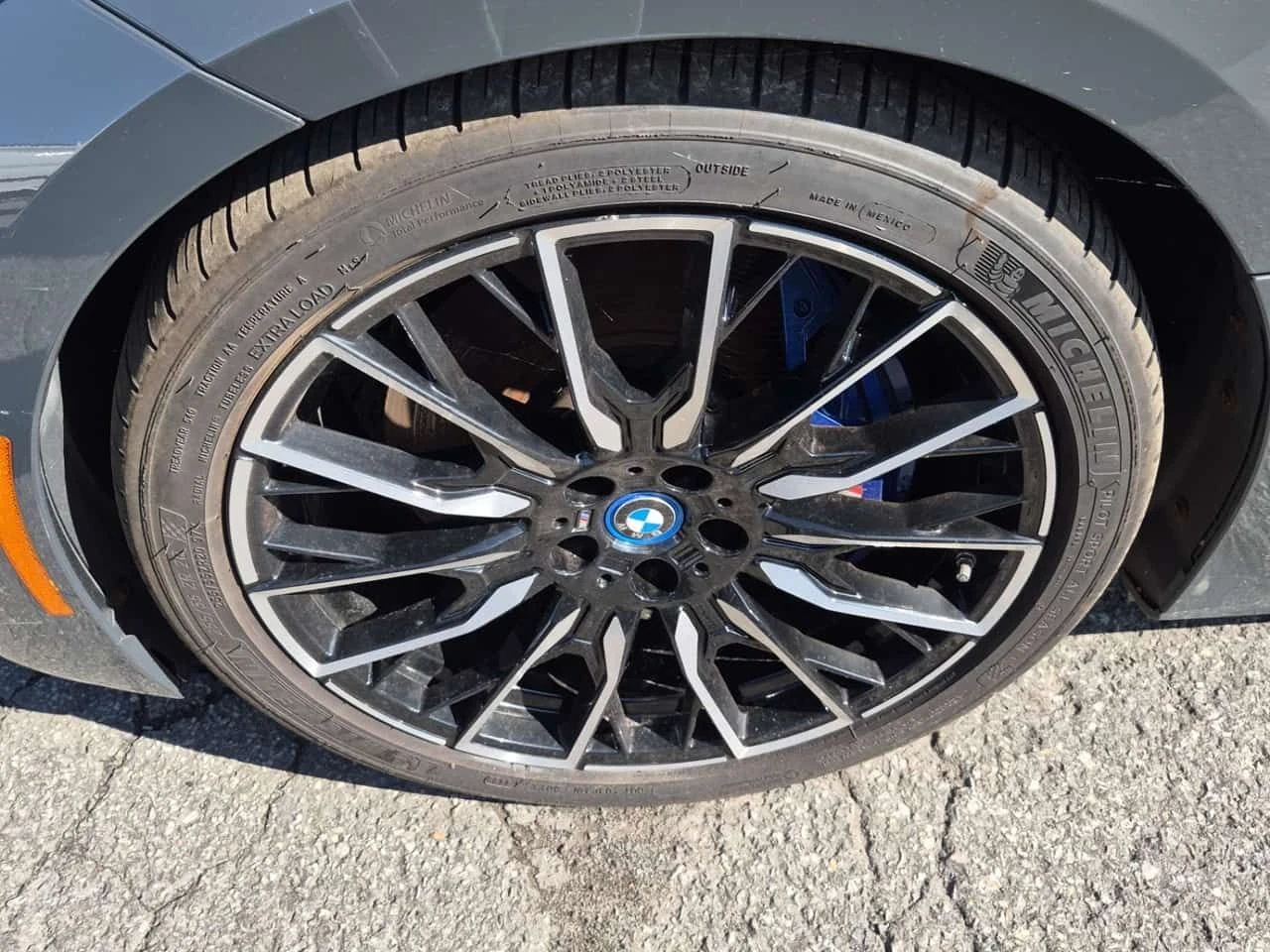 BMW i4 * M50 * CARFAX * ОПЦИЯ ЗА ФИНАНСИРАНЕ, снимка 6 - Автомобили и джипове - 55664357