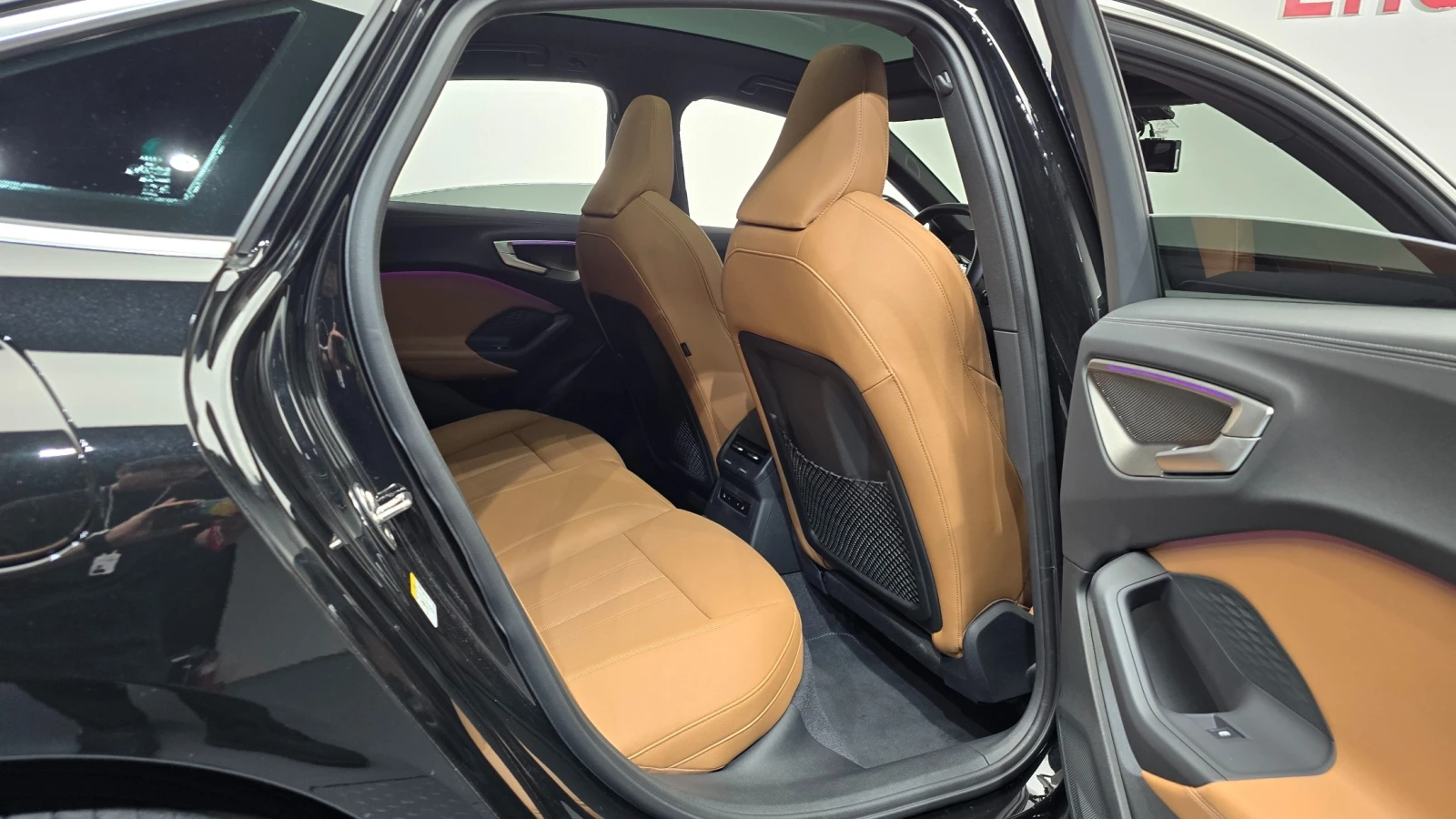 Audi A5 40TFSI 4X4 * DIS * 360 * ОБДУХ * ПАНО * HUD, снимка 10 - Автомобили и джипове - 56127890