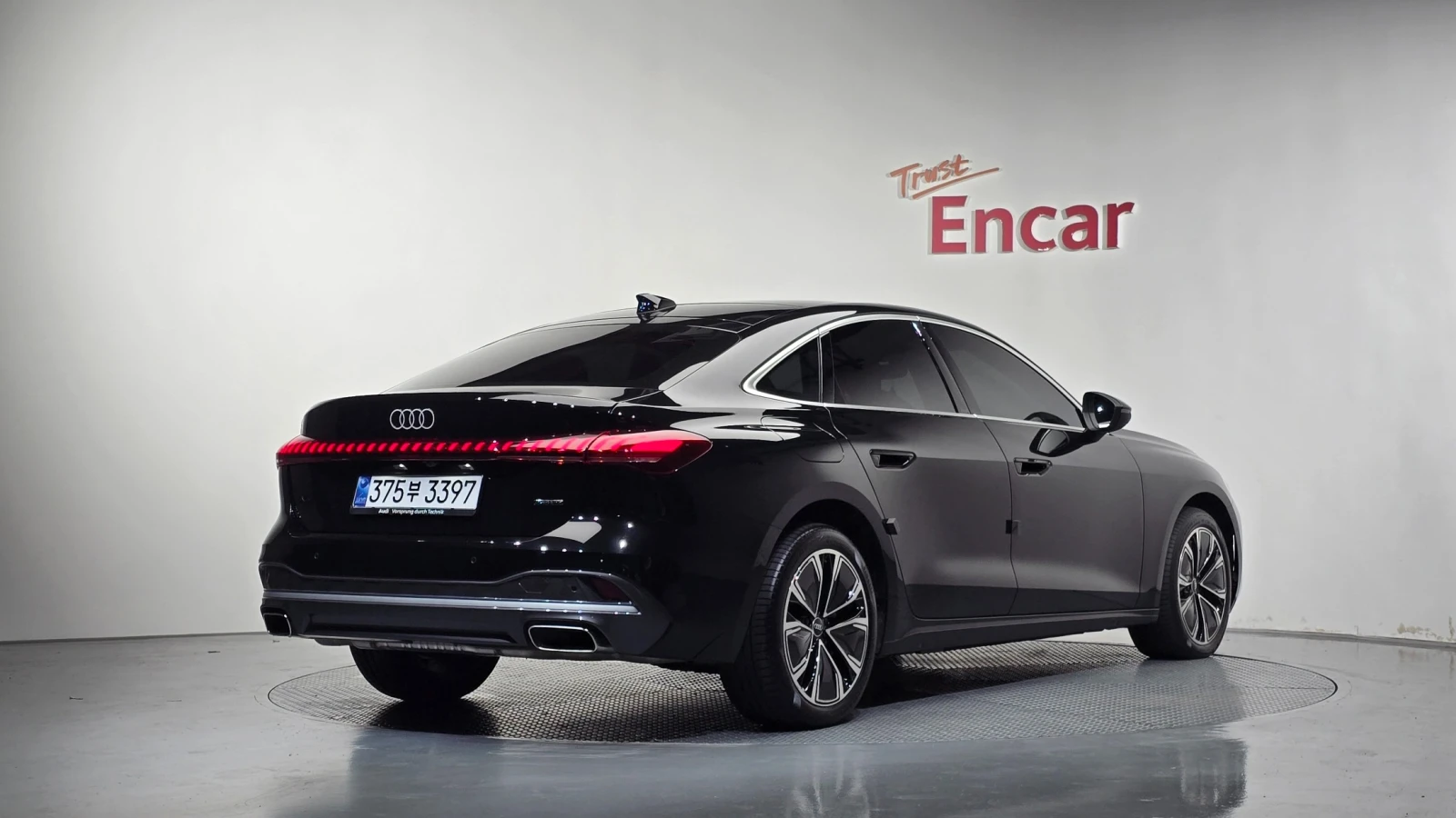 Audi A5 40TFSI 4X4 * DIS * 360 * ОБДУХ * ПАНО * HUD, снимка 3 - Автомобили и джипове - 56127890